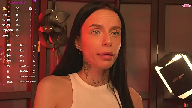 livia starwars online show from 10/15/25, 09:48