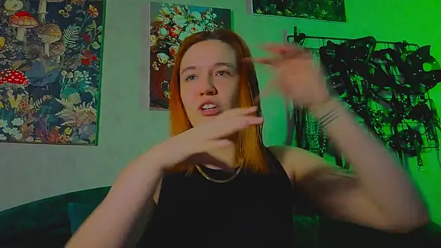 Snapshot of the_high_priestess chatting on 04/26/26, 03:04 the high priestess online show from 04/26/26, 03:04