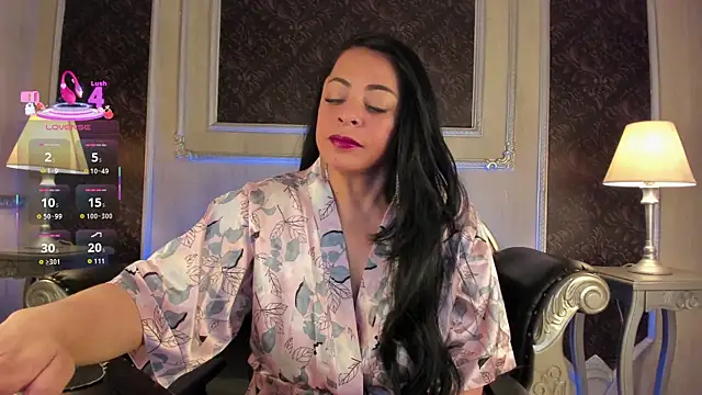 adelinemoretti online show from 10/07/25, 05:54