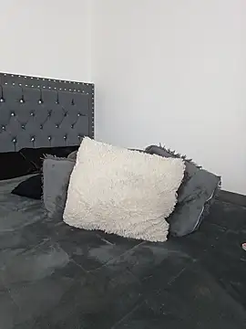 asumi 18 online show from 11/11/25, 09:26