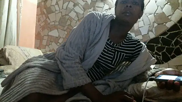 Snapshot of Pretty_miss_devilxxx35 chatting on 05/21/26, 03:41 Pretty miss devilxxx35 online show from 05/21/26, 03:41