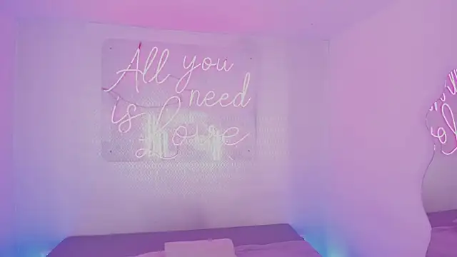 aleksandramiller  online show from 03/31/26, 12:49