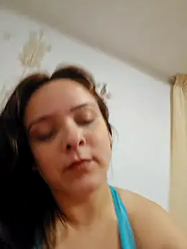 ARALUNAA online show from 12/14/25, 10:36