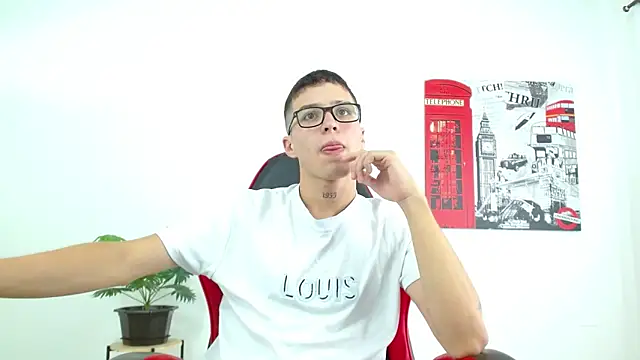 Cumandres18 online show from 10/07/25, 02:03