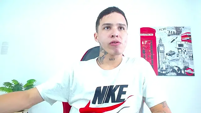 Cumandres18 online show from 01/16/26, 04:11