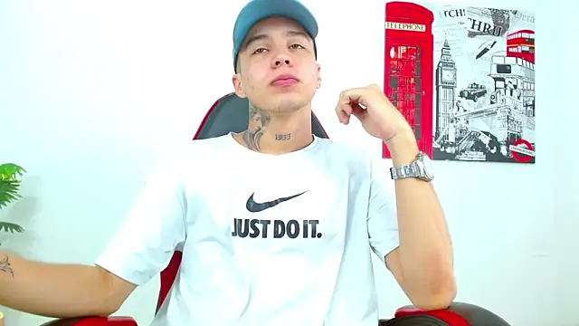 Cumandres18 online show from 02/17/26, 02:57