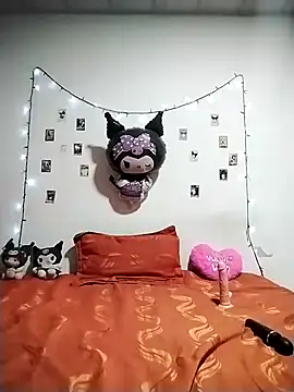 hanna ross27 online show from 10/08/25, 05:27