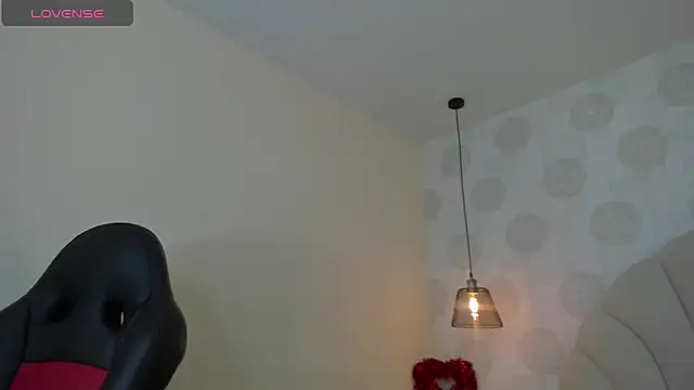 GIANAMILLER6 online show from 04/10/26, 12:10