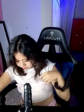 catalina santana20 online show from 10/05/25, 01:53