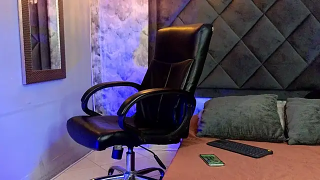 Apolo rousse1 online show from 09/17/25, 08:54