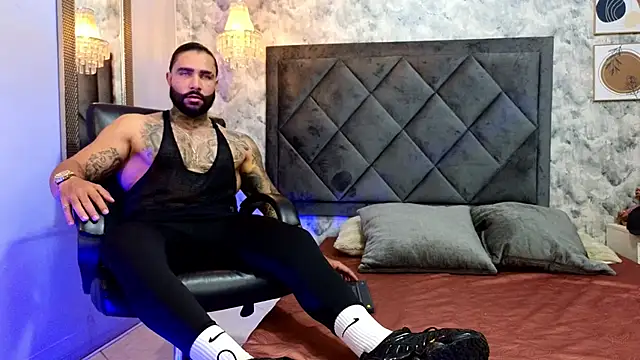 Apolo rousse1 online show from 09/19/25, 10:43