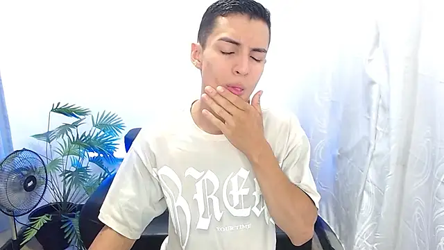 Matiius18 online show from 09/19/25, 01:45