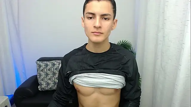 Matiius18 online show from 12/05/25, 01:42