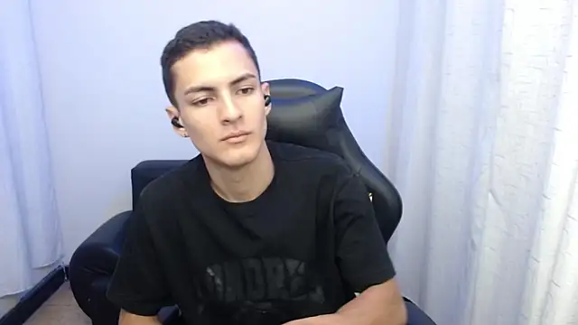 Matiius18 online show from 02/24/26, 02:04