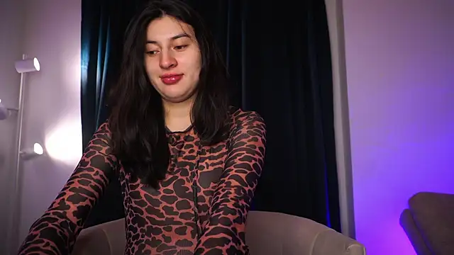 Auralea online show from 12/05/25, 04:10