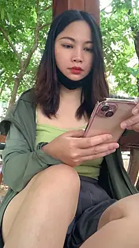 zhizhinaigai online show from 04/18/26, 04:27