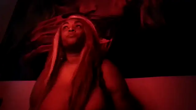 Snapshot of Nisha_Benz chatting on 11/03/25, 10:32 Nisha Benz online show from 11/03/25, 10:32