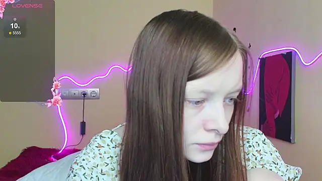 AliceHaris online show from 10/26/25, 03:12