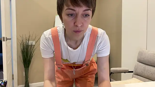 daniellia  online show from 01/10/26, 08:16