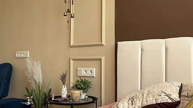 daniellia  online show from 03/01/26, 09:33