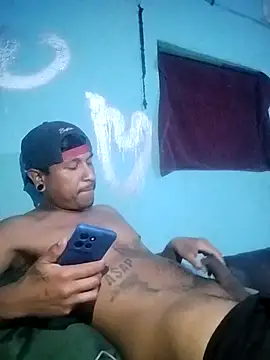 Snapshot of negromaussm chatting on 09/21/25, 12:12 negromaussm online show from 09/21/25, 12:12