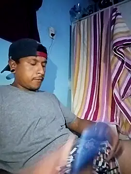 Snapshot of negromaussm chatting on 09/23/25, 06:49 negromaussm online show from 09/23/25, 06:49