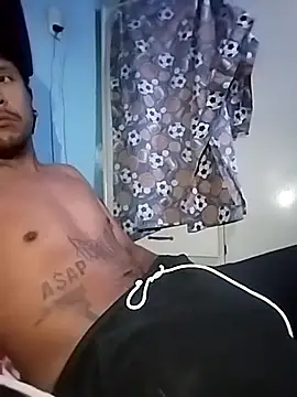 Snapshot of negromaussm chatting on 09/30/25, 07:24 negromaussm online show from 09/30/25, 07:24