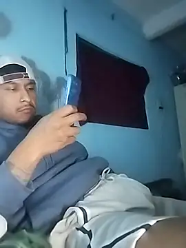 Snapshot of negromaussm chatting on 10/19/25, 10:38 negromaussm online show from 10/19/25, 10:38