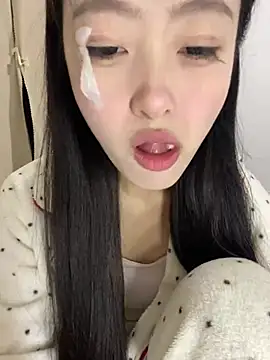 Snapshot of MengMeng0515 chatting on 07/17/26, 01:07 MengMeng0515 online show from 07/17/26, 01:07