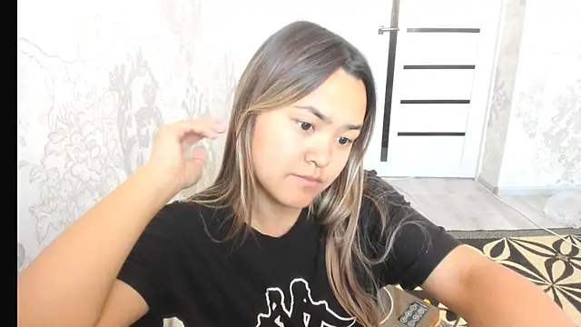 saika blush online show from 11/18/25, 05:45