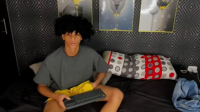 Violet Dream2 online show from 02/25/26, 01:04