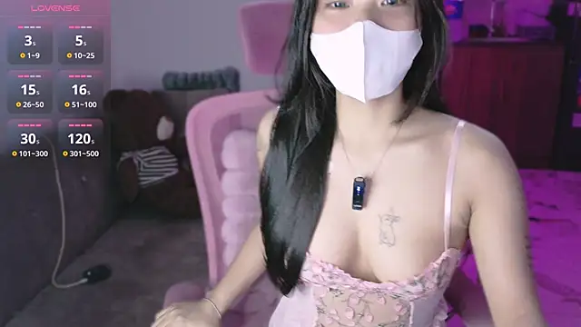 Phuong Bee online show from 04/04/26, 01:41