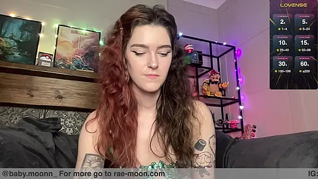 Snapshot of rae_moonn chatting on 05/15/26, 05:42 rae moonn online show from 05/15/26, 05:42