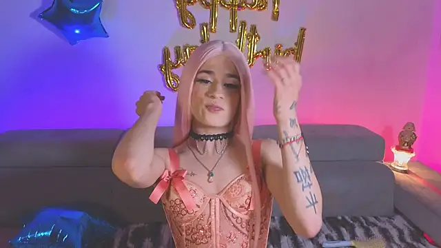 chloe ember online show from 11/28/25, 04:04