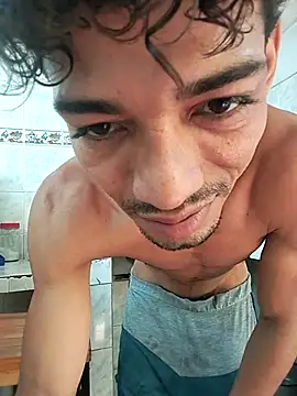 Brayanellatino online show from 04/20/26, 03:15