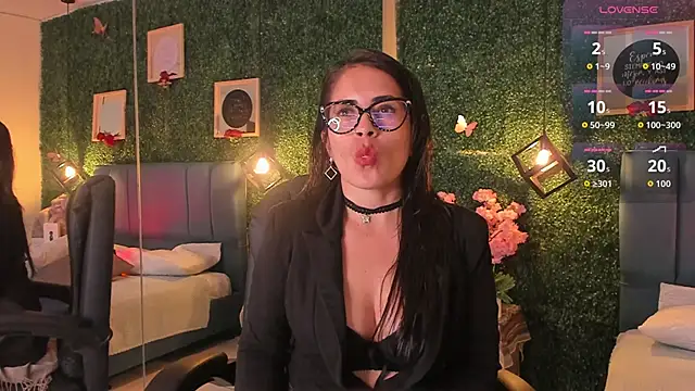 Linagh  online show from 09/30/25, 11:48