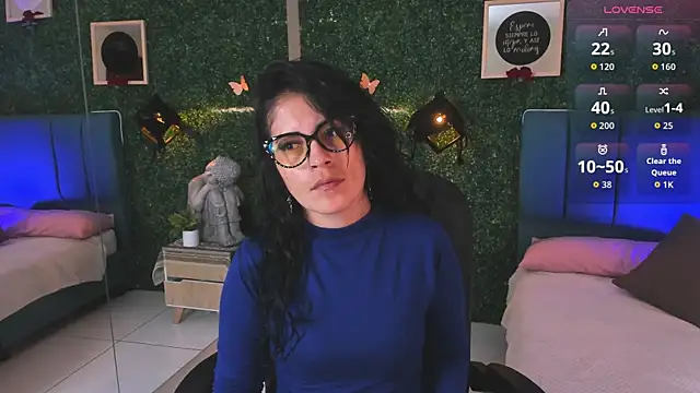 Linagh  online show from 11/06/25, 12:06