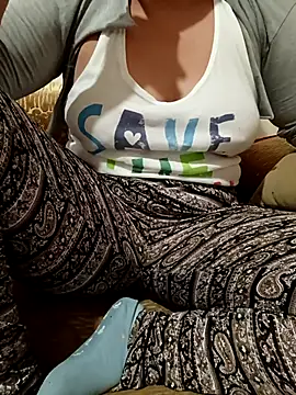 Snapshot of Mroma89six chatting on 11/12/25, 05:35 Mroma89six online show from 11/12/25, 05:35