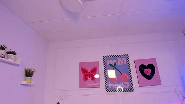 Zoe Lynch  online show from 02/02/26, 11:42