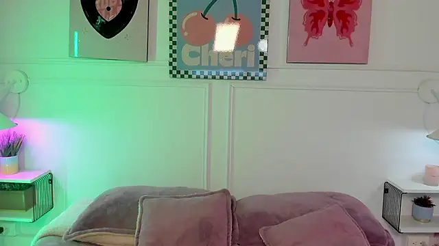 Zoe Lynch  online show from 03/20/26, 11:37