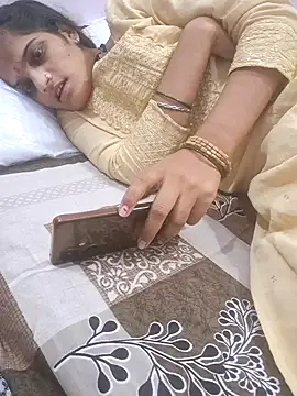 Sofia kuuu online show from 11/02/25, 11:34