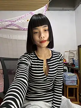 andymi1 online show from 10/17/25, 02:08