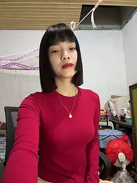 Snapshot of andymi1 chatting on 06/11/26, 02:53 andymi1 online show from 06/11/26, 02:53