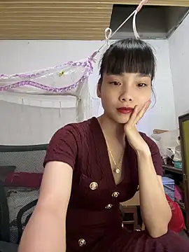 Snapshot of andymi1 chatting on 06/13/26, 02:09 andymi1 online show from 06/13/26, 02:09