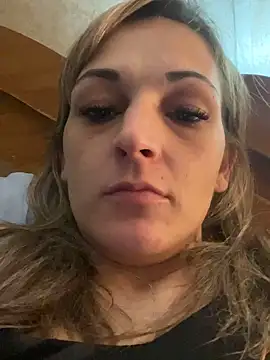 nicole9666 online show from 11/17/25, 01:50