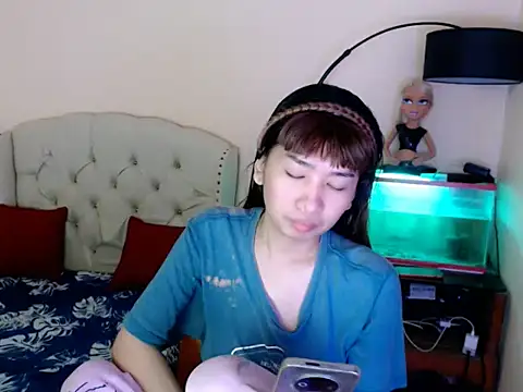 ShantalFoxxy  online show from 02/23/26, 01:30