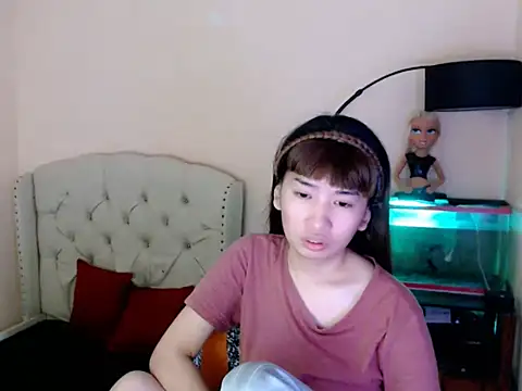 ShantalFoxxy  online show from 04/07/26, 07:09