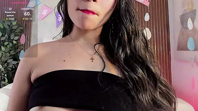 angelic doll  online show from 04/05/26, 12:24