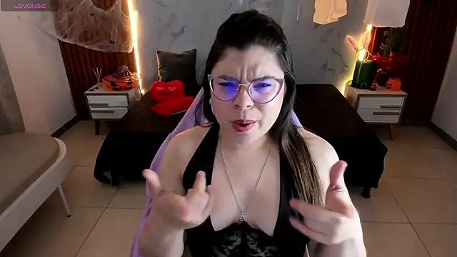 shasha bloom online show from 10/27/25, 12:53