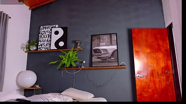 Liam walk  online show from 04/14/26, 06:03